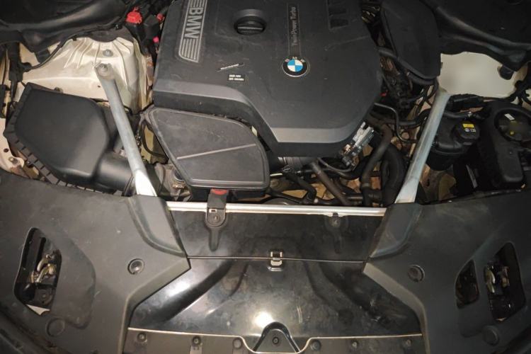 Used BMW 5 Series  Engine Bay