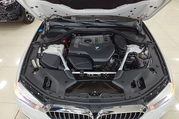Used BMW 5 Series 2018 525Li Luxury Package Engine Bay