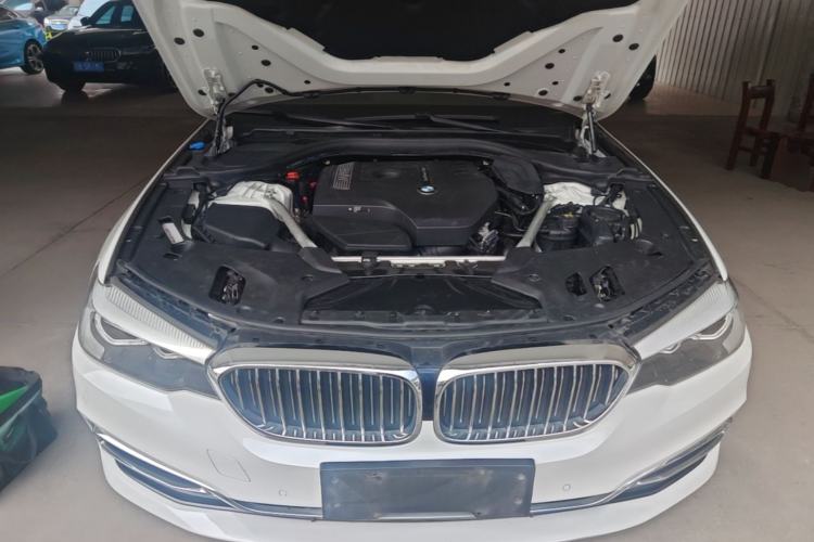 Used BMW 5 Series 2018 525Li Luxury Package Engine Bay