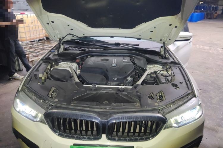 Used BMW 5 Series 2018 525Li M Sport Package Engine Bay