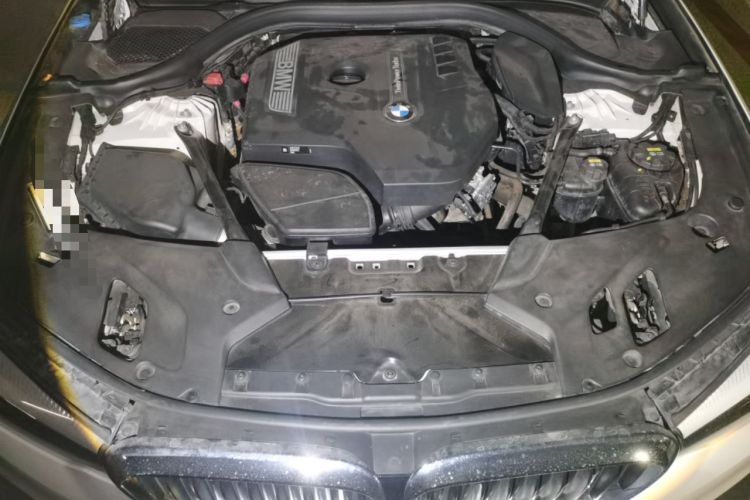 Used BMW 5 Series 2018 528Li Launch Special Edition Engine Bay