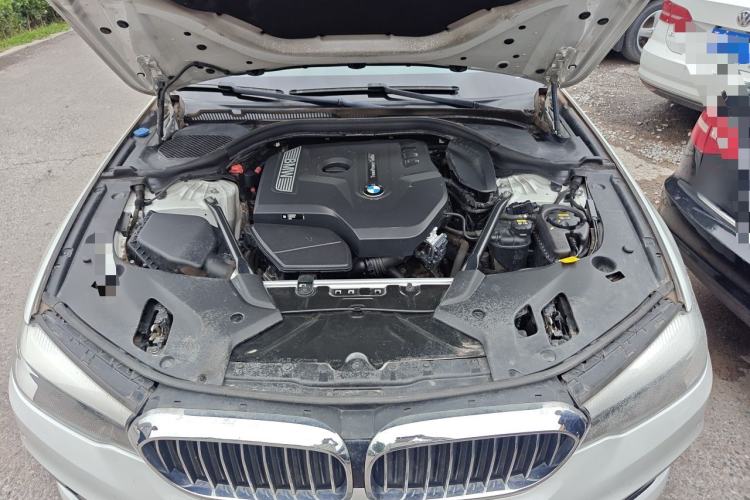 Used BMW 5 Series 2018 528Li Launch Special Edition Engine Bay