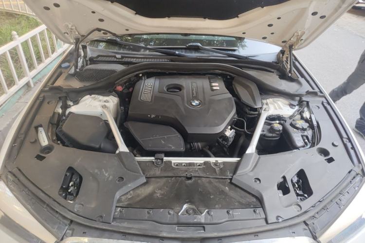 Used BMW 5 Series 2018 525Li Luxury Package Engine Bay