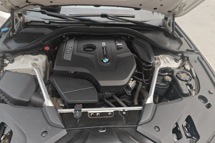 Used BMW 5 Series 2018 Revised Version 530Li Leading Edition Luxury Package Engine Bay
