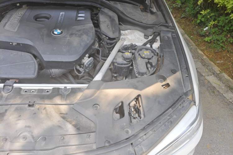 Used BMW 5 Series 2018 525Li M Sport Package Engine Bay Left