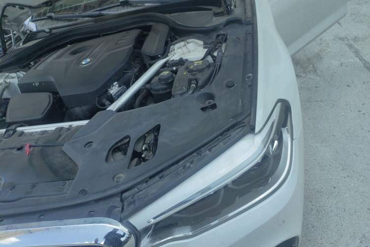 Used BMW 5 Series 2018 525Li M Sport Package Engine Bay Left