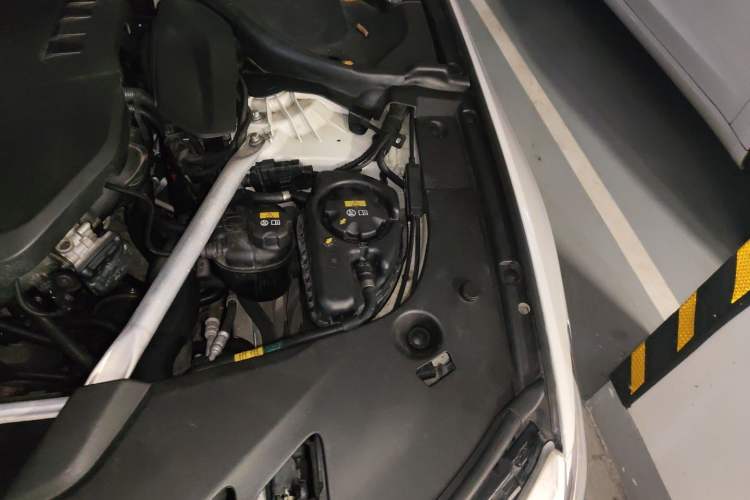 Used BMW 5 Series 2018 Restyled 530Li Leading Edition M Sport Package Engine Bay Left