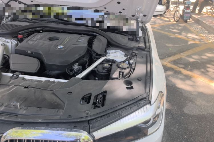 Used BMW 5 Series 2018 Facelifted 530Li xDrive Luxury Package Engine Bay Left