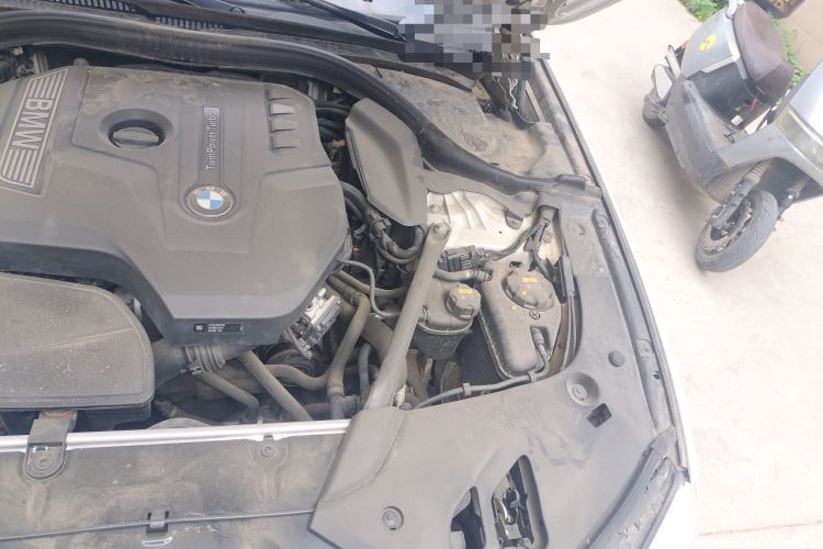 Used BMW 5 Series 2018 525i M Sport Package Engine Bay Left