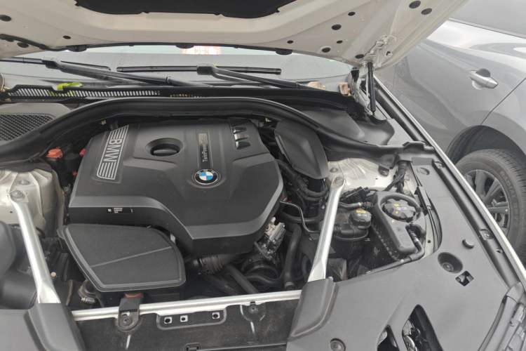 Used BMW 5 Series 2018 Restyled 530Li Leading Edition M Sport Package Engine Bay Left