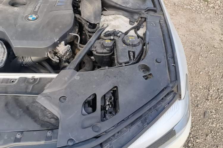 Used BMW 5 Series 2018 530Li Leading Model M Sport Package Engine Bay Left