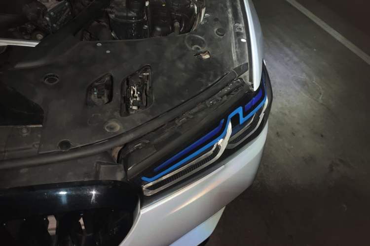 Used BMW 5 Series 2018 530Li Leading Model M Sport Package Engine Bay Left