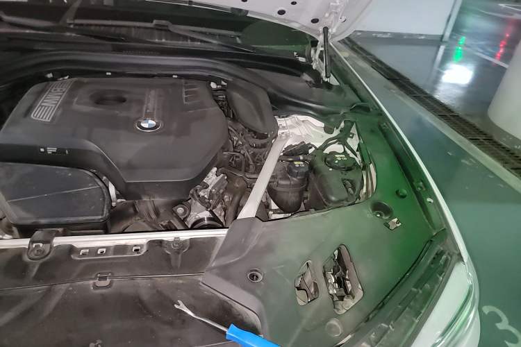 Used BMW 5 Series 2018 Facelifted 530Li Luxury Edition Premium Package Engine Bay Left