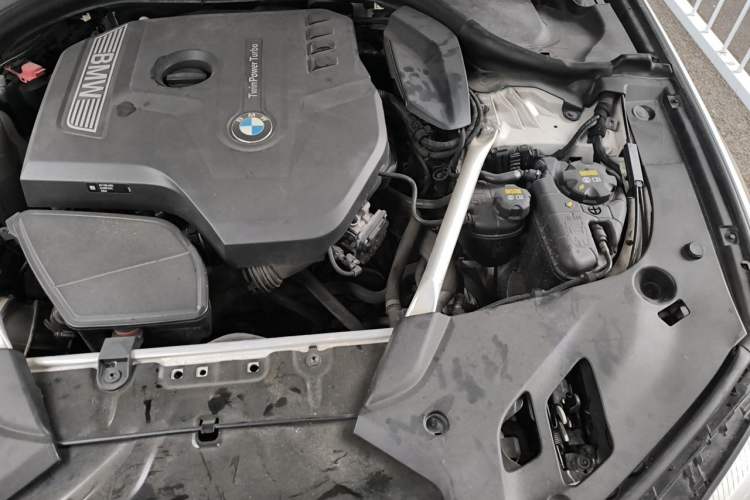 Used BMW 5 Series 2018 525Li M Sport Package Engine Bay Left