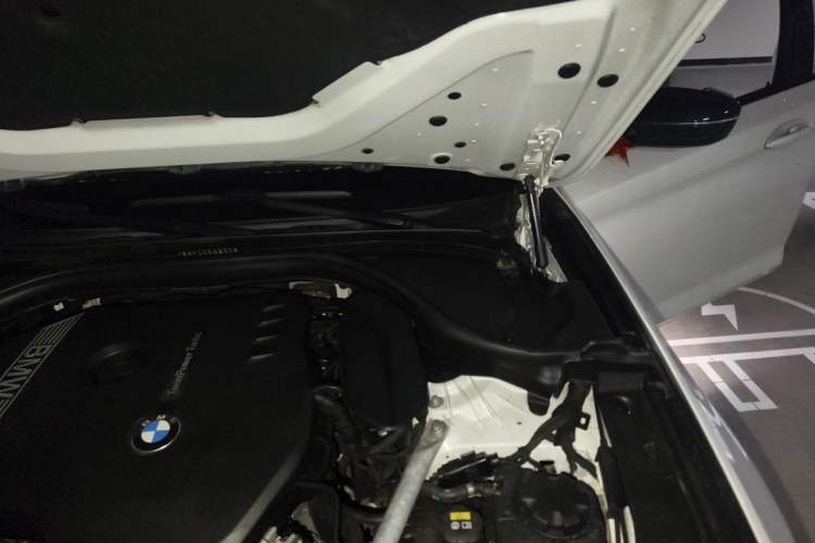 Used BMW 5 Series 2018 Restyled 530Li Leading Edition M Sport Package Engine Bay Left