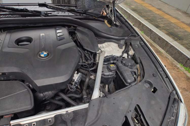 Used BMW 5 Series 2018 Restyled 530Li Luxury Edition M Sport Package Engine Bay Left