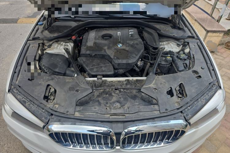 Used BMW 5 Series 2018 528Li Launch Special Edition Engine Bay