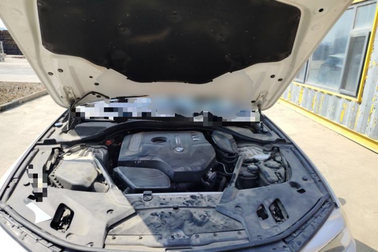 Used BMW 5 Series 2018 528Li Launch Special Edition Engine Bay