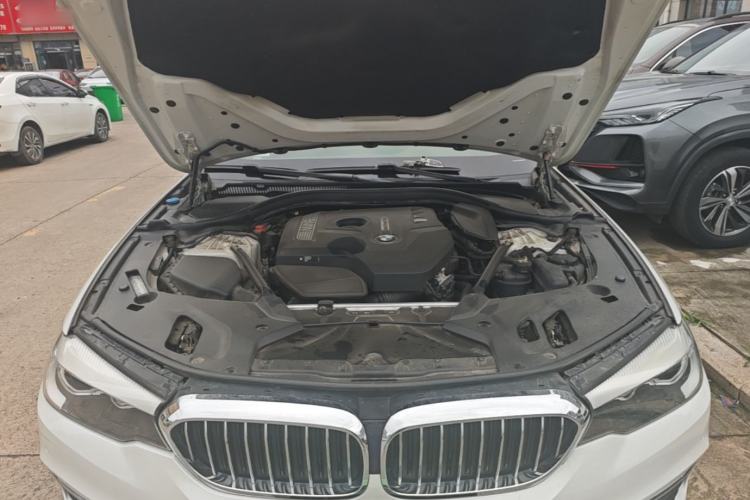 Used BMW 5 Series 2018 528Li Launch Special Edition Engine Bay