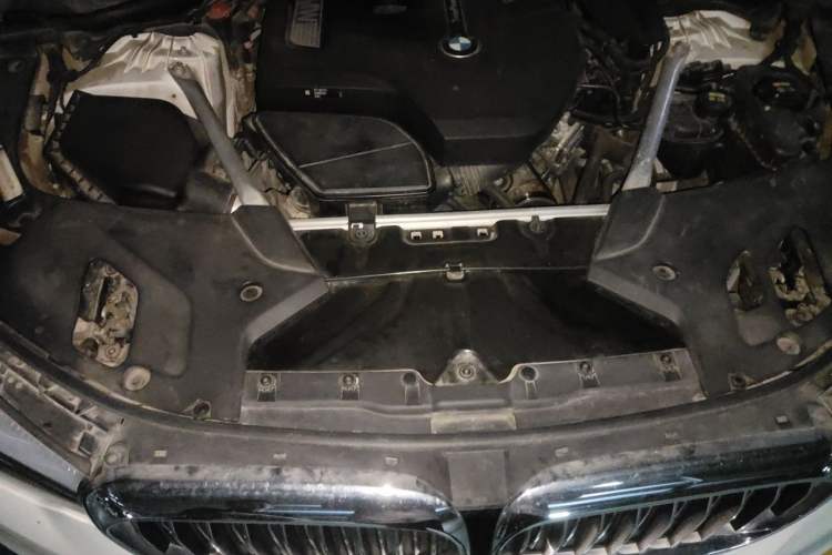 Used BMW 5 Series 2018 Revised Version 530Li Leading Edition Luxury Package Engine Bay