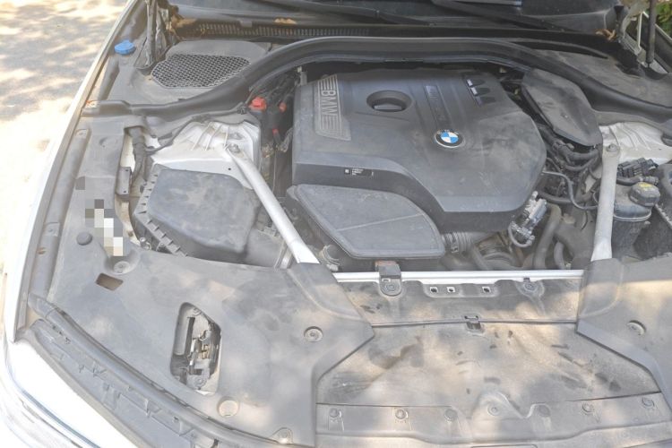 Used BMW 5 Series 2018 525Li M Sport Package Engine Bay Right