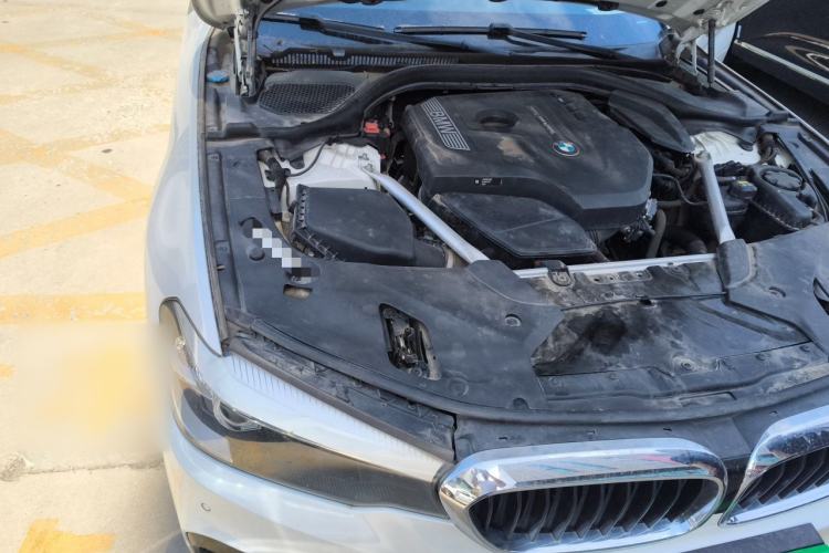 Used BMW 5 Series 2018 525Li M Sport Package Engine Bay Right