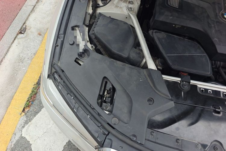 Used BMW 5 Series 2018 525Li M Sport Package Engine Bay Right