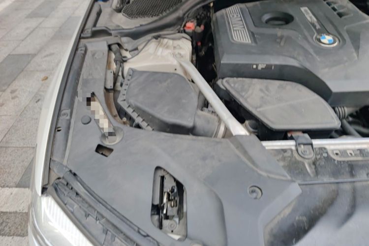 Used BMW 5 Series 2018 525Li Luxury Package Engine Bay Right