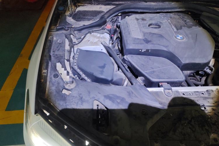 Used BMW 5 Series 2018 528Li Launch Special Edition Engine Bay Right