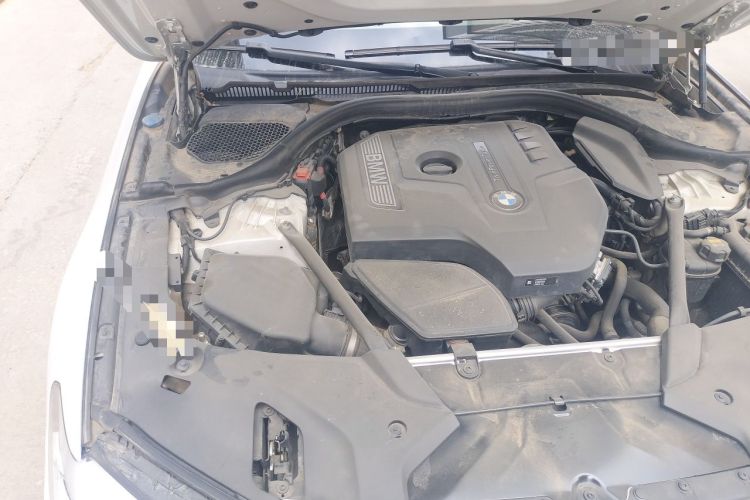 Used BMW 5 Series 2018 525i M Sport Package Engine Bay Right