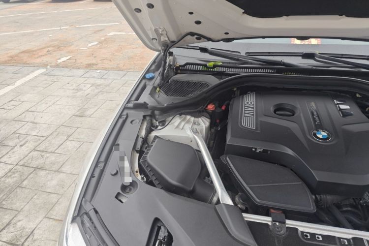 Used BMW 5 Series 2018 Restyled 530Li Leading Edition M Sport Package Engine Bay Right