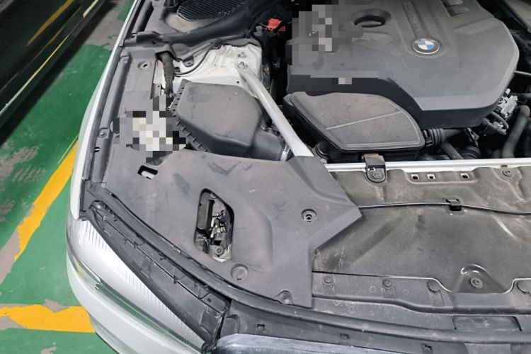 Used BMW 5 Series 2018 525Li M Sport Package Engine Bay Right