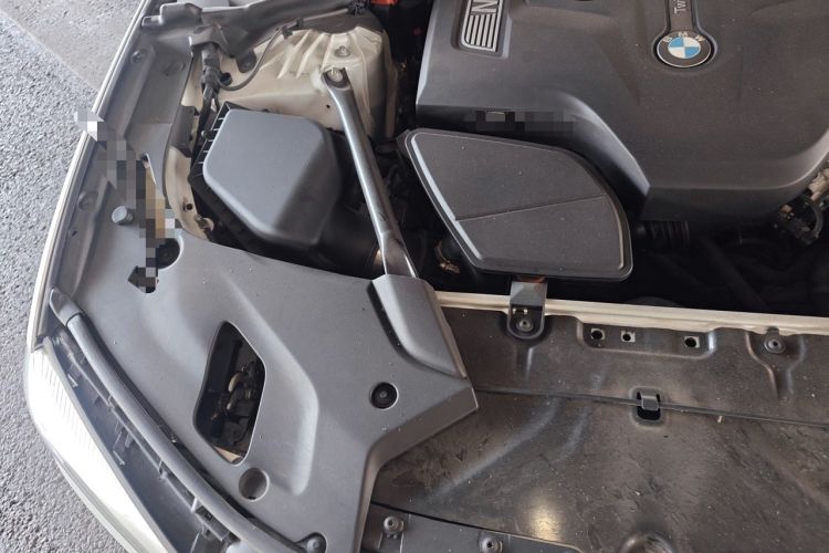 Used BMW 5 Series 2018 530Li Leading Model M Sport Package Engine Bay Right