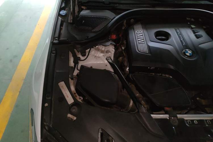 Used BMW 5 Series 2018 528Li Launch Special Edition Engine Bay Right