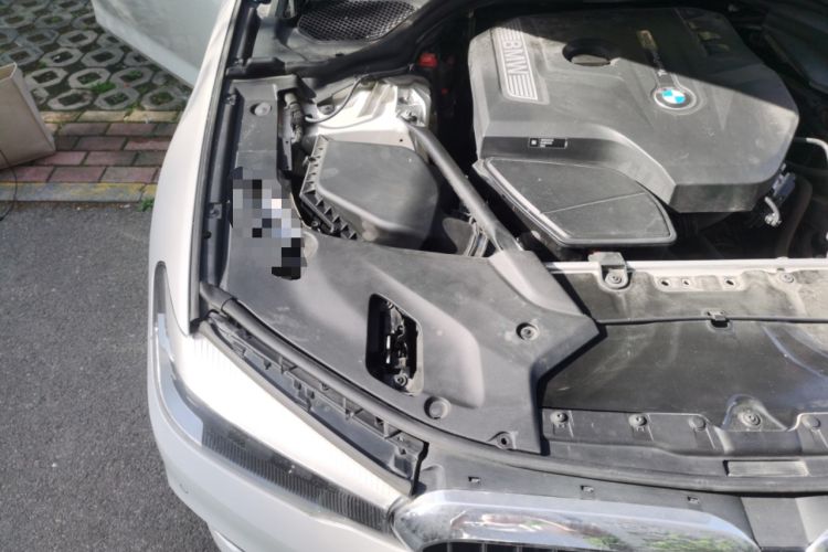 Used BMW 5 Series 2018 528Li Launch Special Edition Engine Bay Right