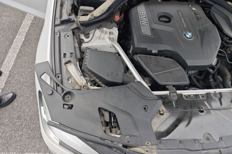 Used BMW 5 Series 2018 525Li Luxury Package Engine Bay Right