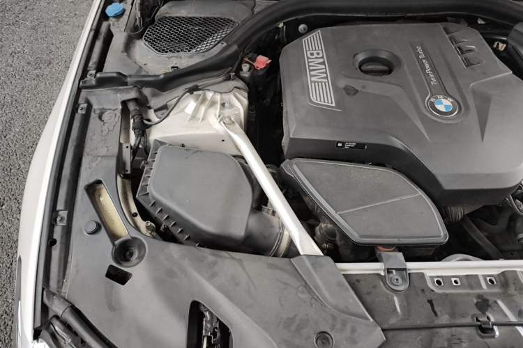 Used BMW 5 Series 2018 525Li M Sport Package Engine Bay Right