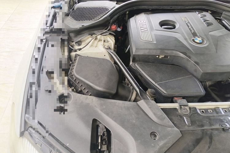 Used BMW 5 Series 2018 528Li Launch Special Edition Engine Bay Right