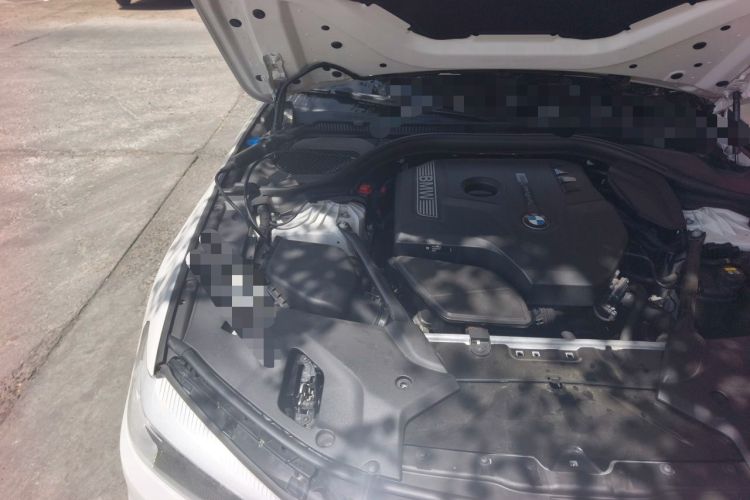 Used BMW 5 Series 2018 528Li Launch Special Edition Engine Bay Right