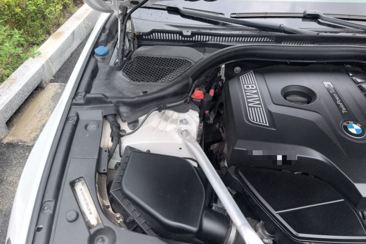 Used BMW 5 Series 2018 Restyled 530Li Leading Edition M Sport Package Engine Bay Right