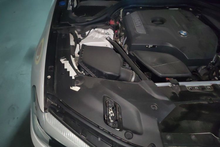 Used BMW 5 Series 2018 530Li Leading Edition Luxury Package Engine Bay Right