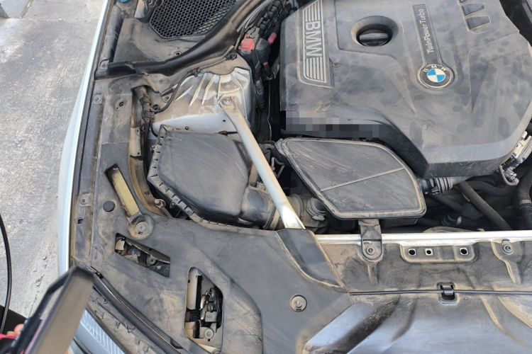 Used BMW 5 Series 2018 525Li M Sport Package Engine Bay Right