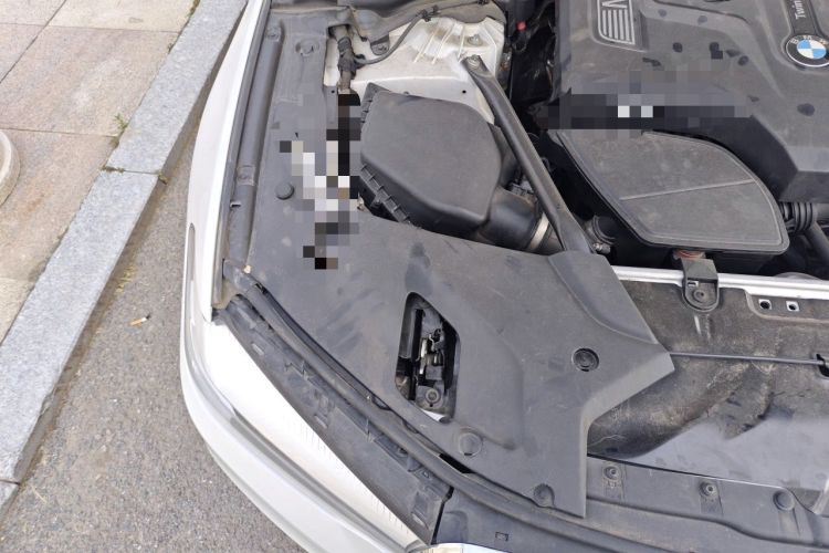 Used BMW 5 Series 2018 528Li Launch Special Edition Engine Bay Right