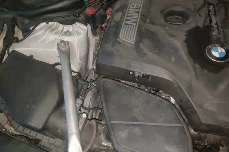 Used BMW 5 Series 2018 530Li Leading Model M Sport Package Engine Bay Right