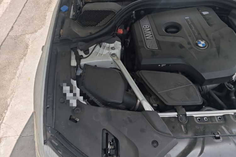 Used BMW 5 Series 2018 525Li Luxury Package Engine Bay Right