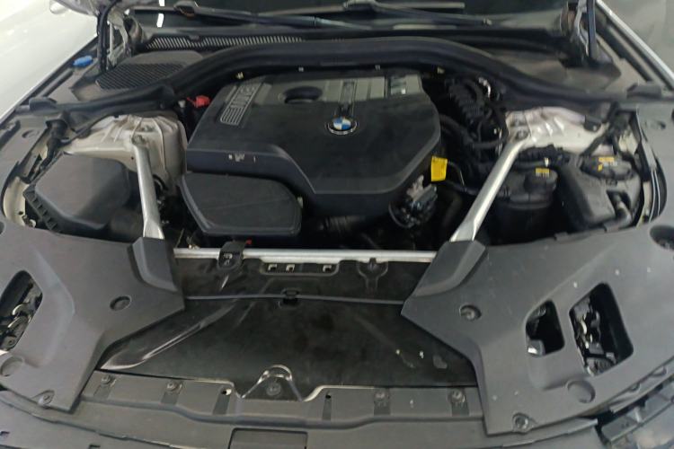 Used BMW 5 Series 2018 525Li M Sport Package Engine Bay