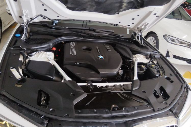 Used BMW 5 Series 2018 Facelifted 530Li Luxury Edition Premium Package Engine Bay