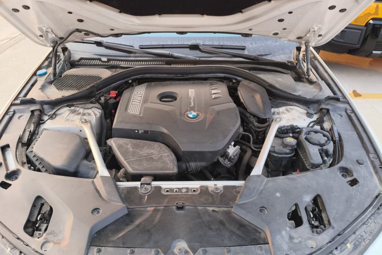 Used BMW 5 Series 2018 525Li Luxury Package Engine Bay
