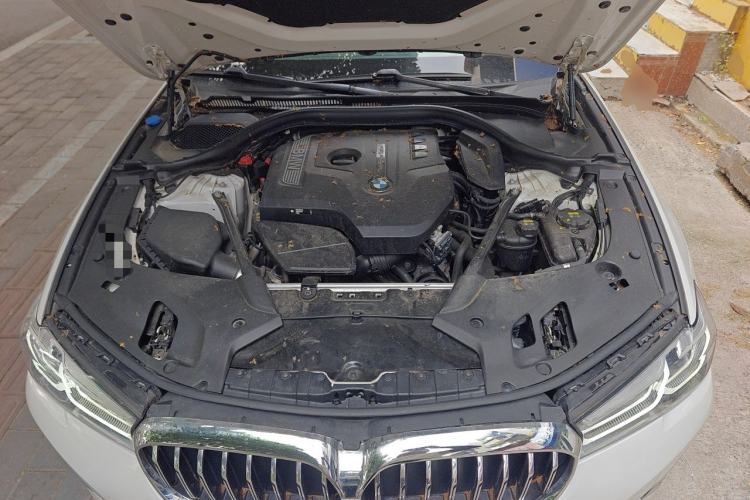 Used BMW 5 Series 2018 528Li Launch Special Edition Engine Bay