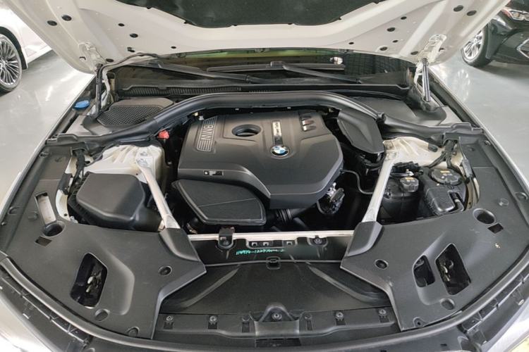 Used BMW 5 Series 2018 525Li M Sport Package Engine Bay